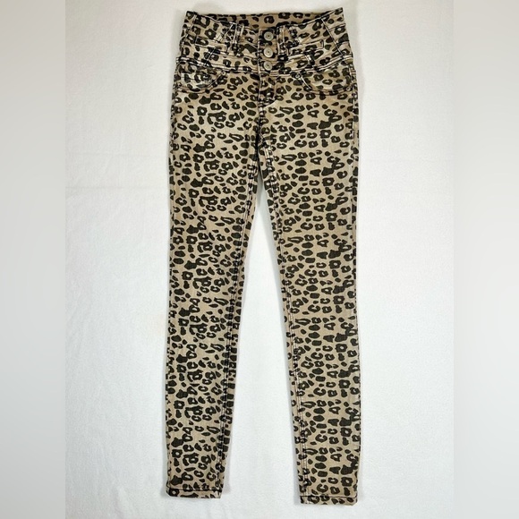 ALMOST FAMOUS Juniors Leopard Cheetah Animal Print Mid Rise Skinny Jeans Size 1 - Picture 2 of 16